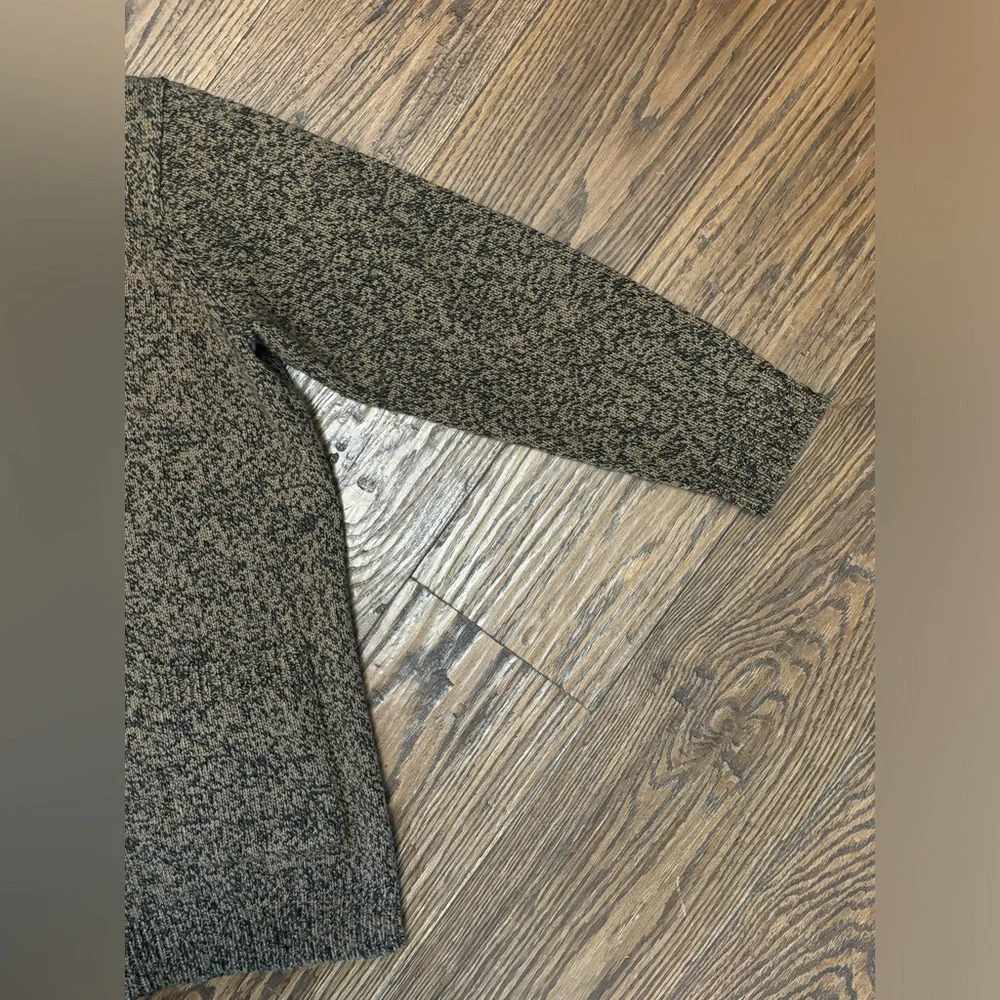 Vicki Wayne Cardigan Sweater - Picture 3 of 6